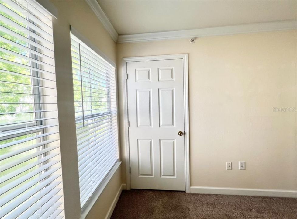 В аренду: $1,695 (2 спален, 2 ванн, 1133 Квадратных фут)