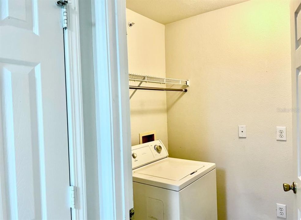 В аренду: $1,695 (2 спален, 2 ванн, 1133 Квадратных фут)
