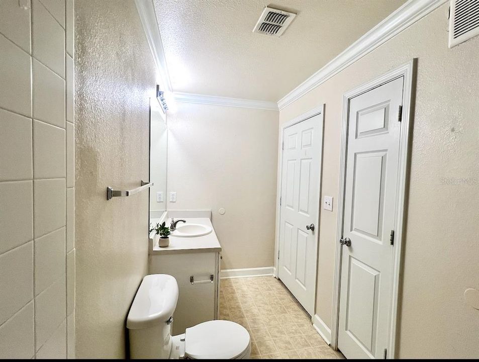 В аренду: $1,695 (2 спален, 2 ванн, 1133 Квадратных фут)