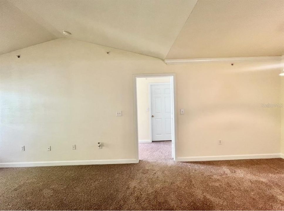 В аренду: $1,695 (2 спален, 2 ванн, 1133 Квадратных фут)