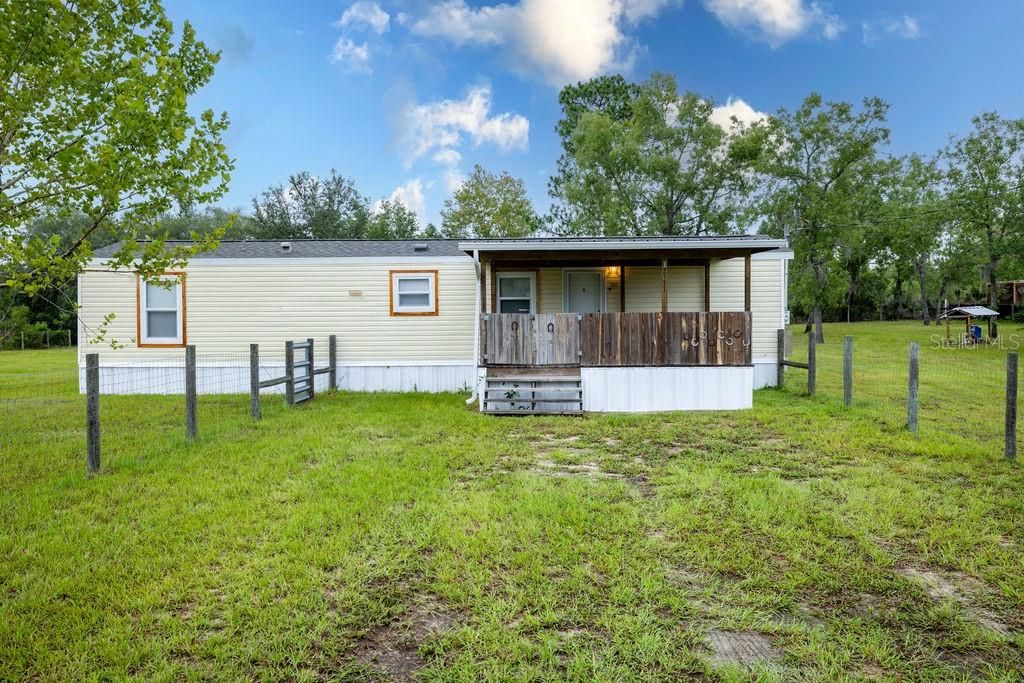 На продажу: $184,500 (2 спален, 1 ванн, 728 Квадратных фут)