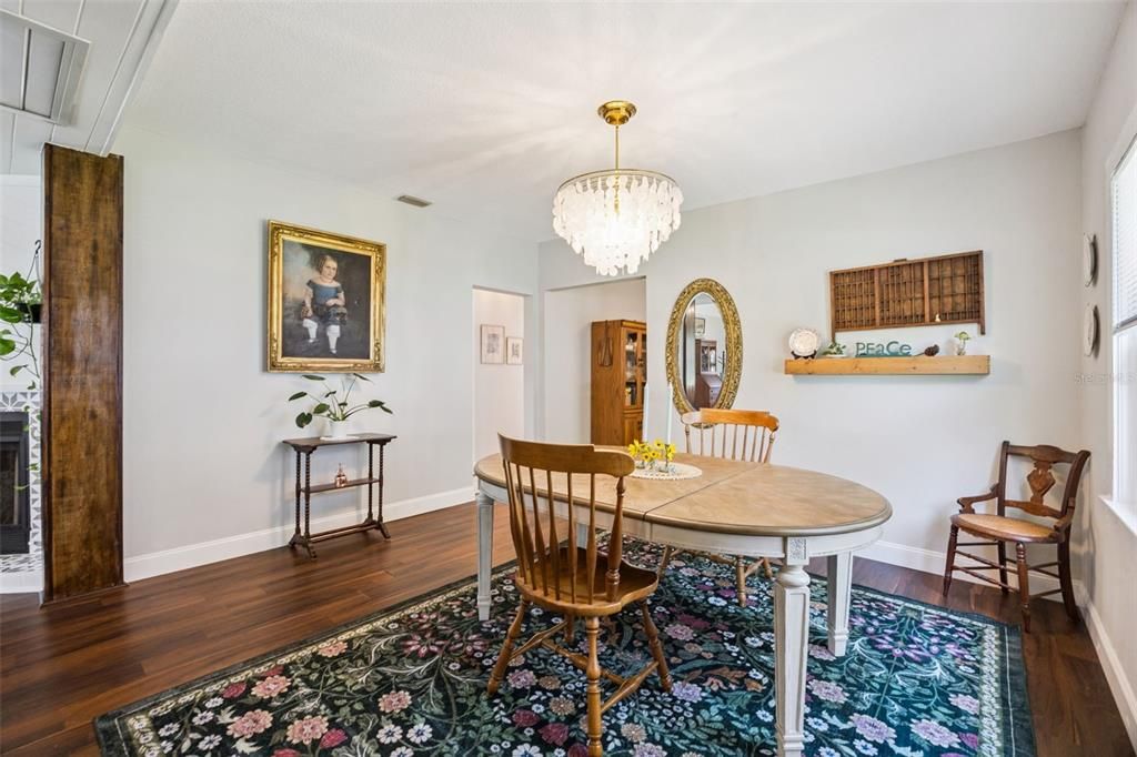 En Venta: $350,000 (2 camas, 1 baños, 1288 Pies cuadrados)