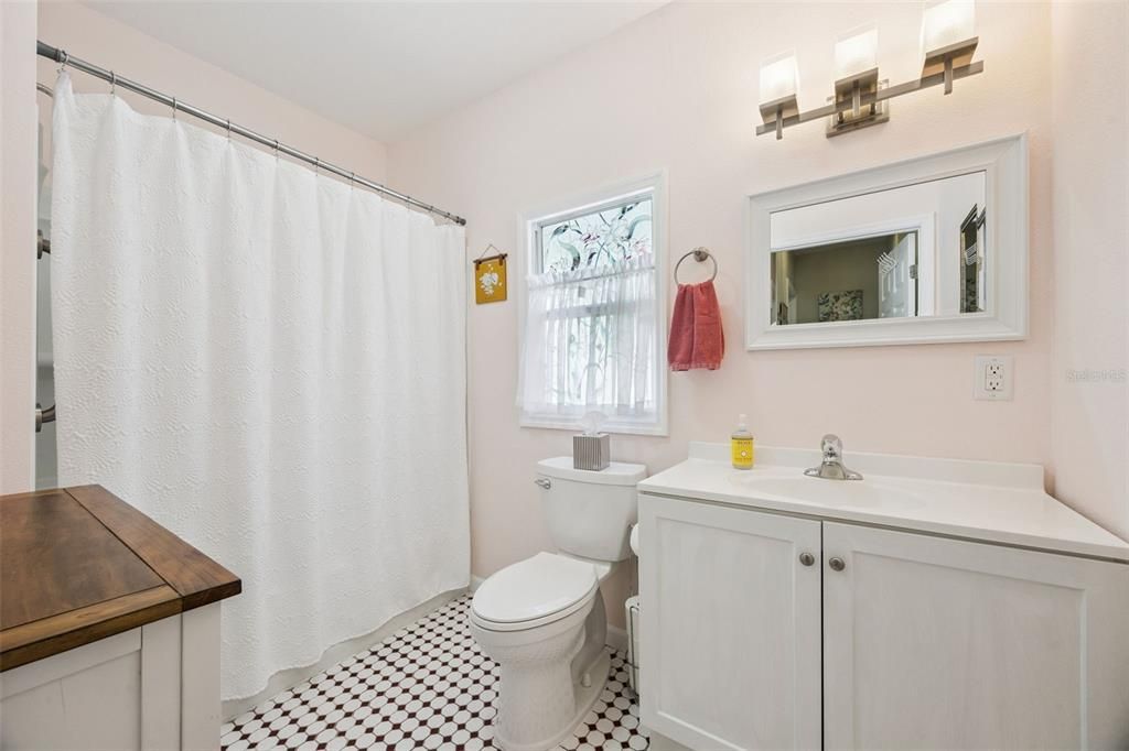 En Venta: $350,000 (2 camas, 1 baños, 1288 Pies cuadrados)