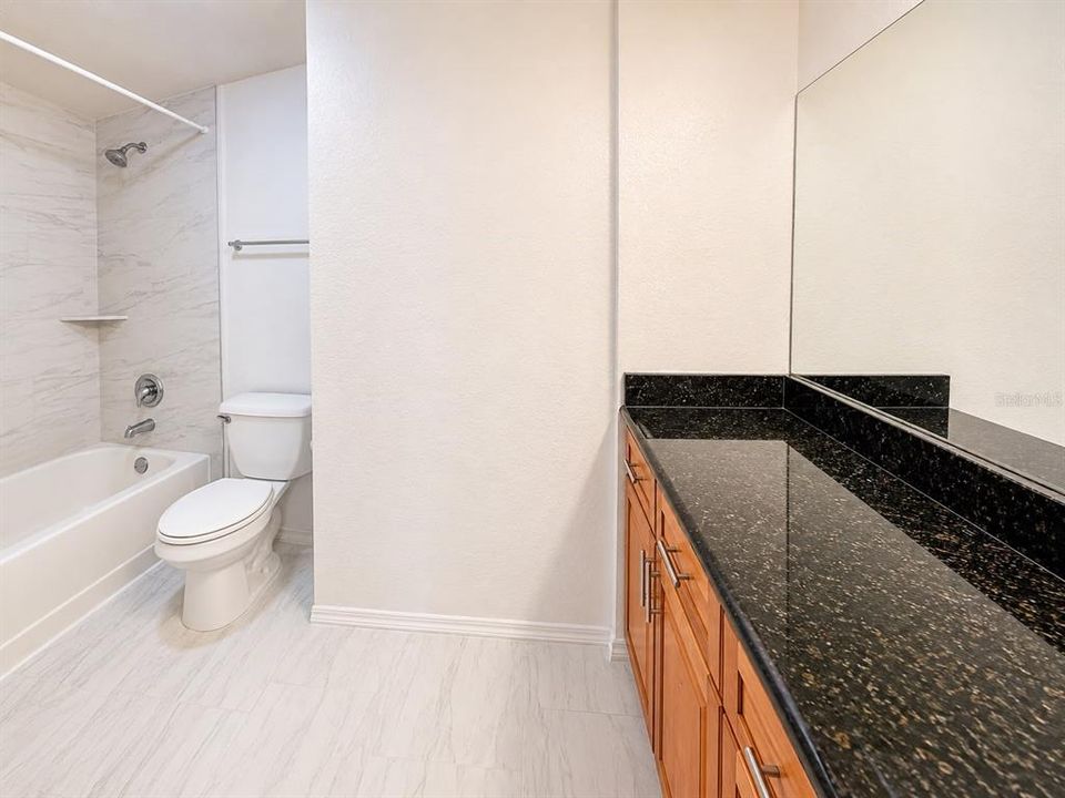 В аренду: $1,900 (2 спален, 2 ванн, 1150 Квадратных фут)
