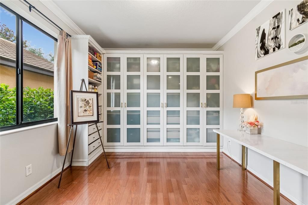 En Venta: $650,000 (4 camas, 2 baños, 3030 Pies cuadrados)