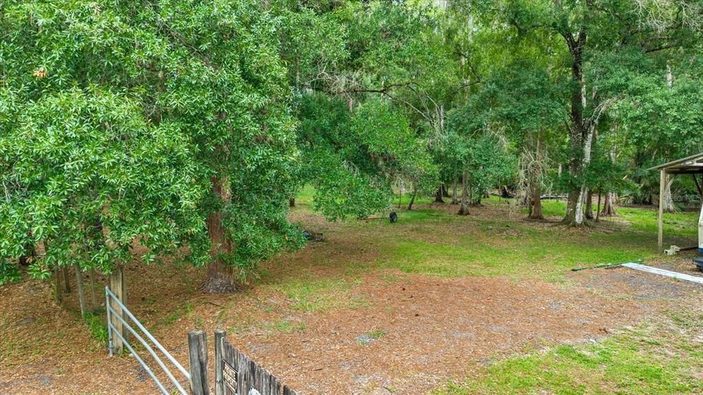 На продажу: $150,000 (1.16 acres)