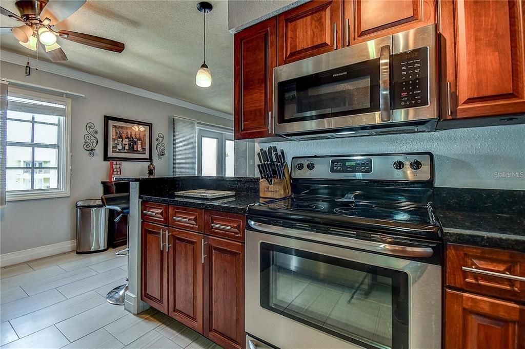 En Venta: $364,000 (2 camas, 1 baños, 774 Pies cuadrados)