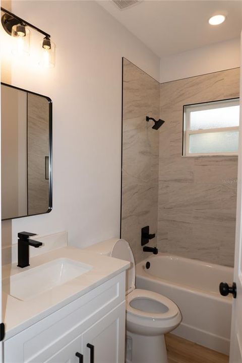 For Sale: $279,000 (3 beds, 2 baths, 1392 Square Feet)