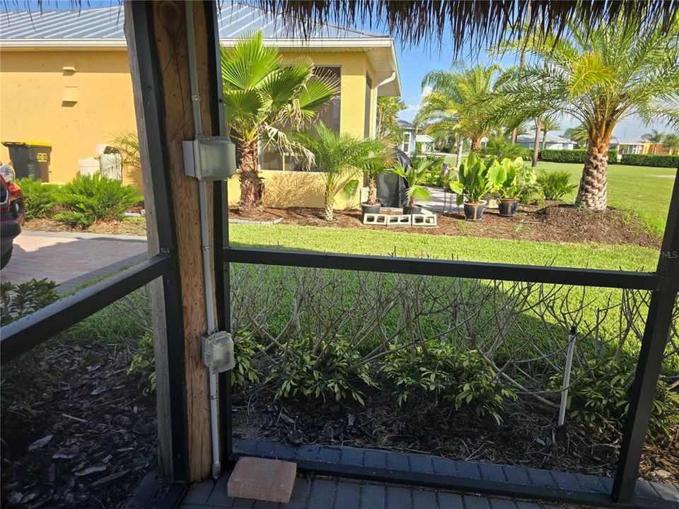 На продажу: $187,000 (0.08 acres)