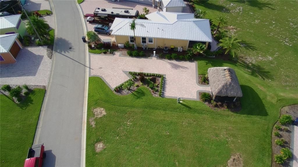 На продажу: $187,000 (0.08 acres)