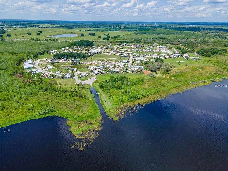 На продажу: $187,000 (0.08 acres)