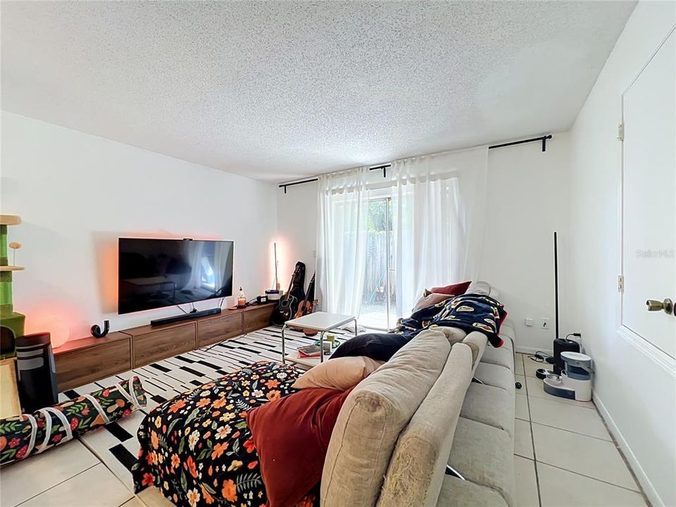 Active With Contract: $1,139,000 (12 beds, 0 baths, 5766 Square Feet)