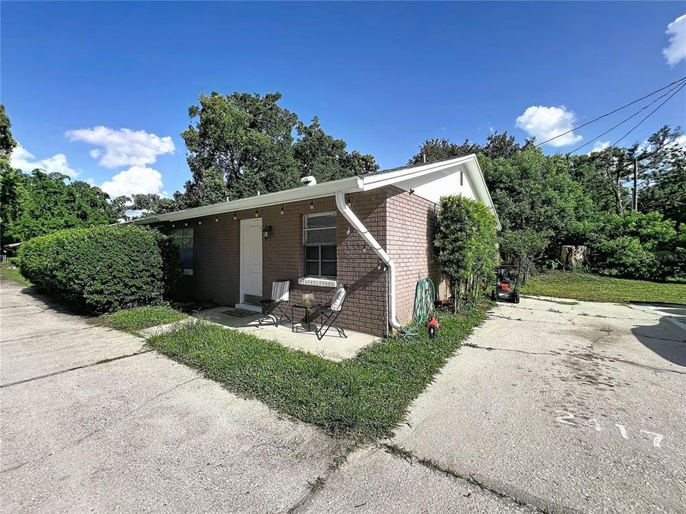 Active With Contract: $1,139,000 (12 beds, 0 baths, 5766 Square Feet)