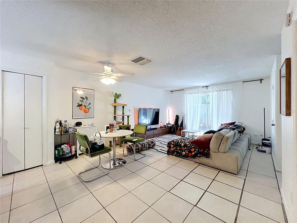 Active With Contract: $1,139,000 (12 beds, 0 baths, 5766 Square Feet)