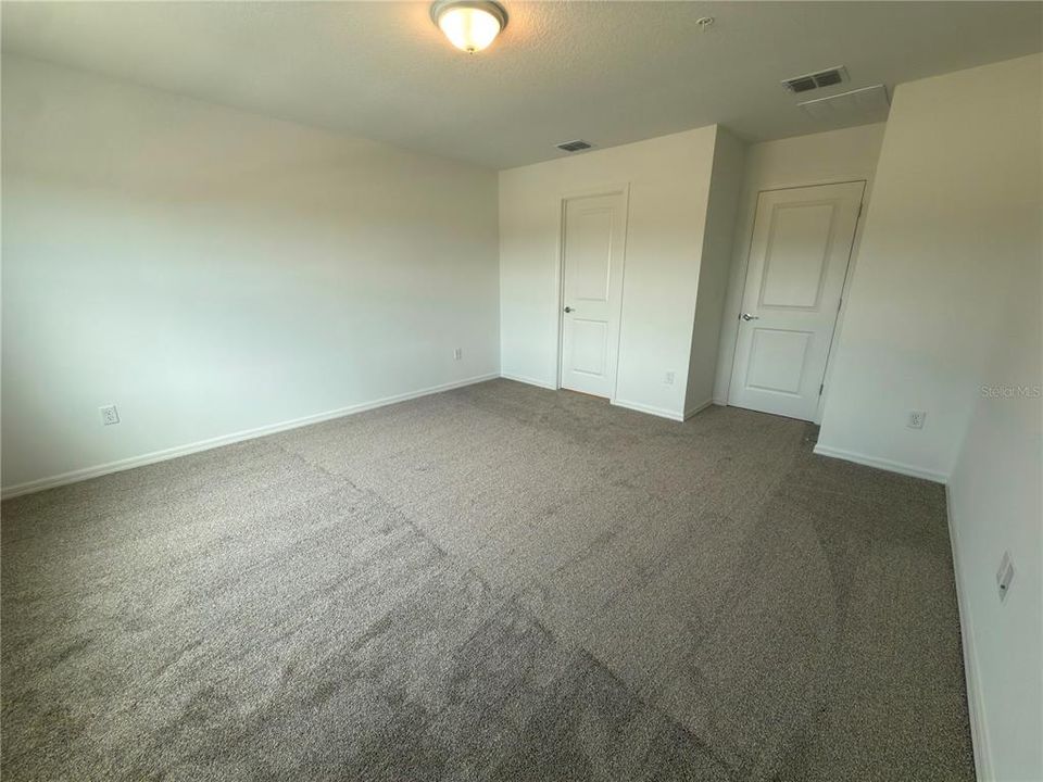 For Rent: $2,650 (3 beds, 2 baths, 1683 Square Feet)