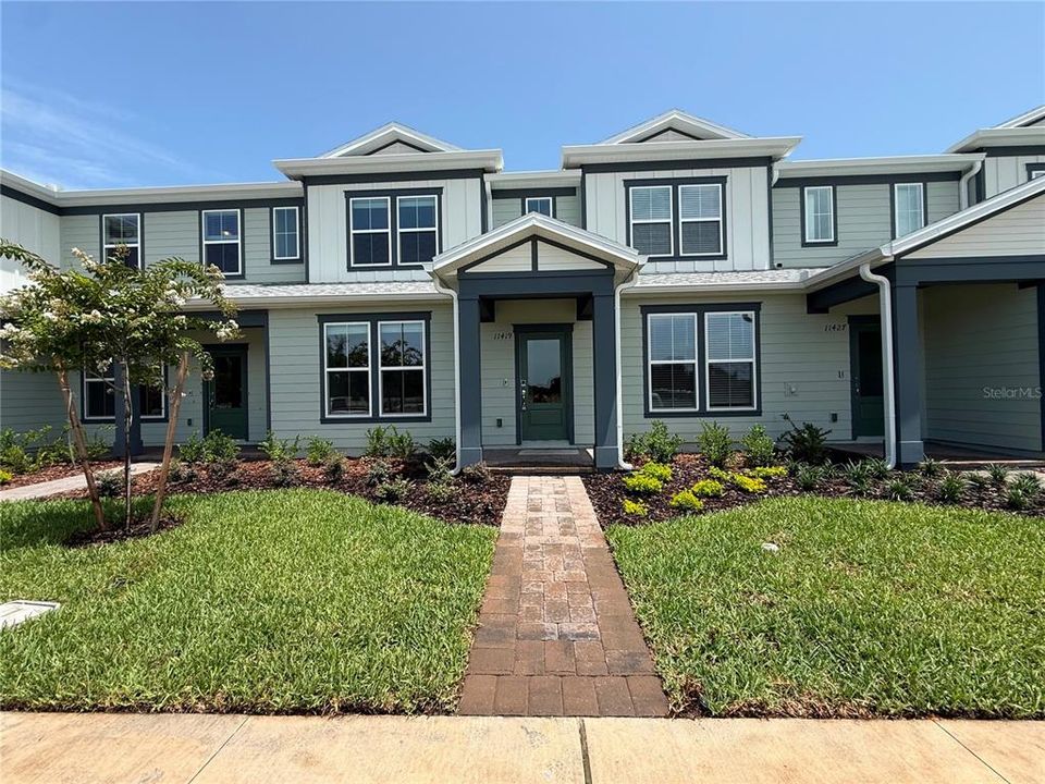 For Rent: $2,650 (3 beds, 2 baths, 1683 Square Feet)