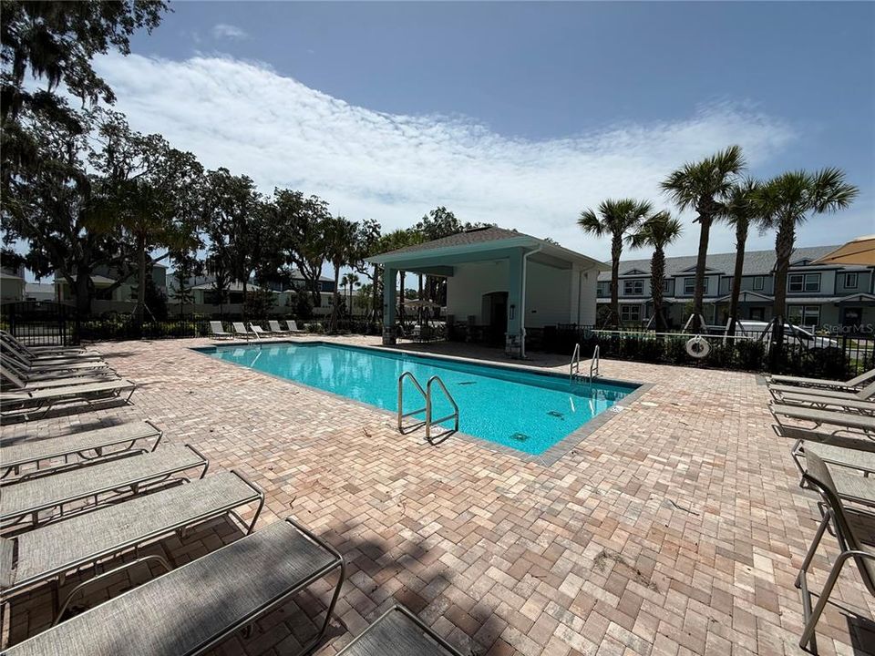 For Rent: $2,650 (3 beds, 2 baths, 1683 Square Feet)