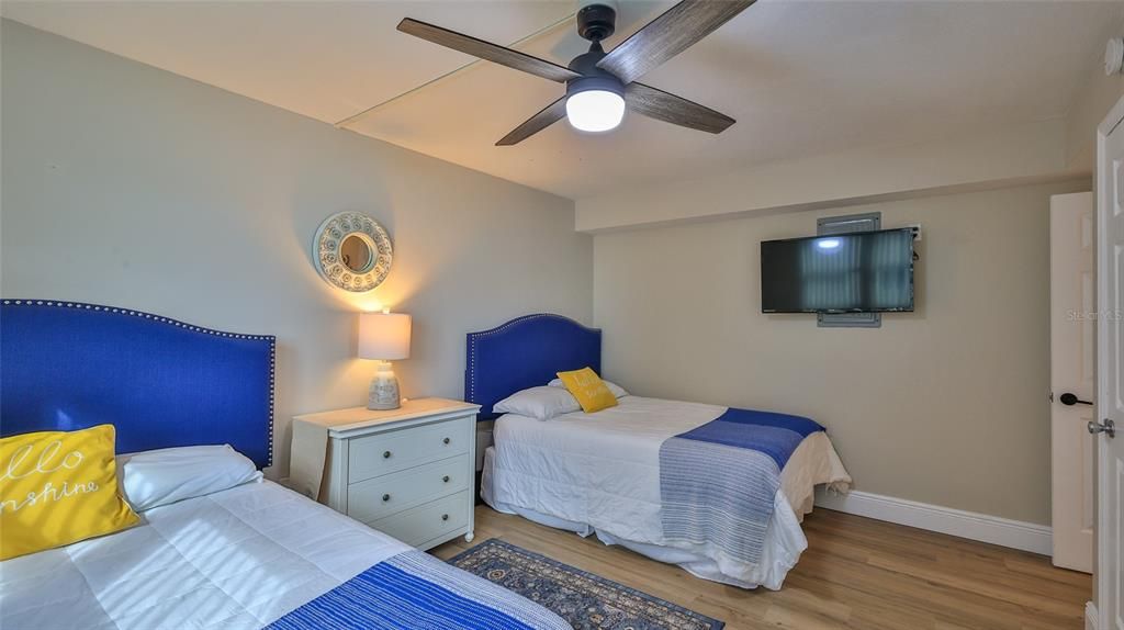 В аренду: $4,500 (2 спален, 2 ванн, 1200 Квадратных фут)
