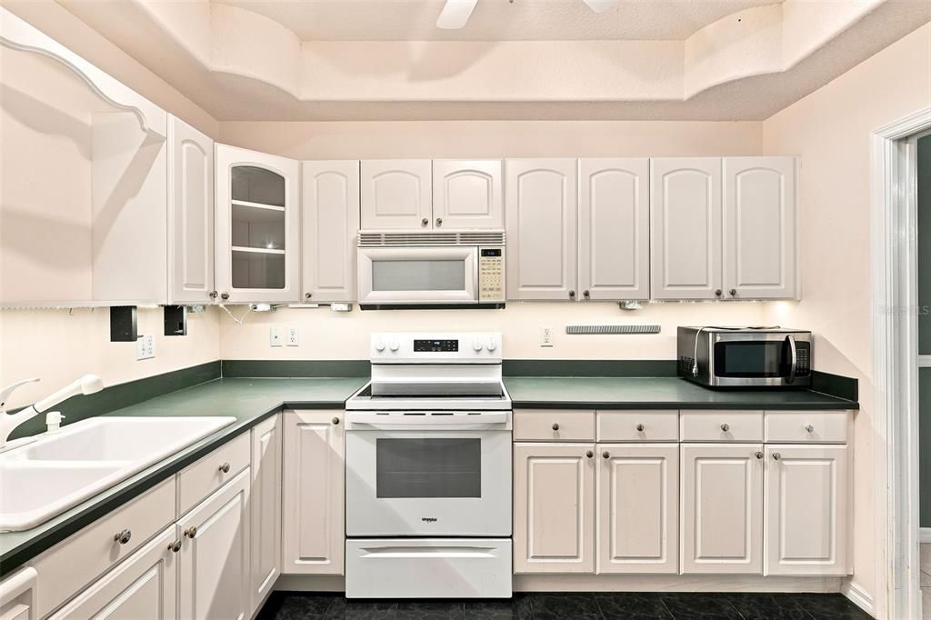 En Venta: $266,900 (3 camas, 2 baños, 1799 Pies cuadrados)