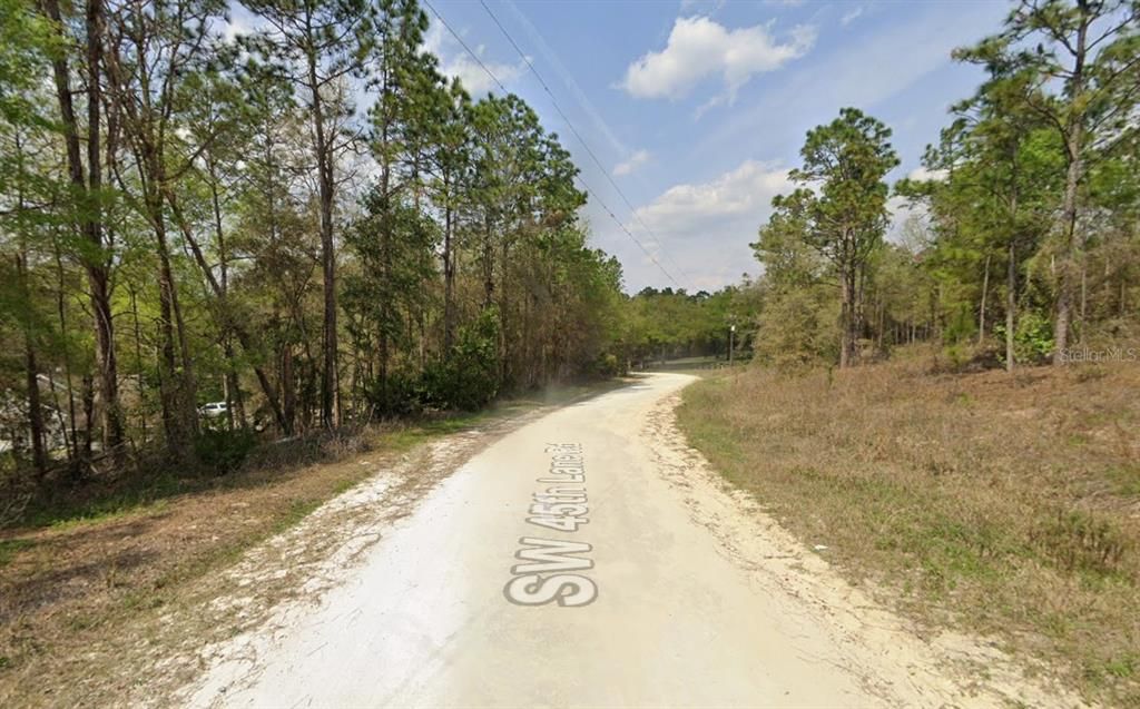 На продажу: $67,500 (1.63 acres)