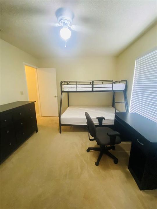 For Rent: $2,000 (3 beds, 2 baths, 1368 Square Feet)