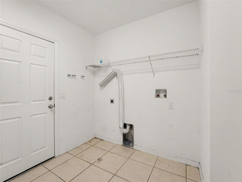 En Venta: $350,000 (3 camas, 2 baños, 1690 Pies cuadrados)