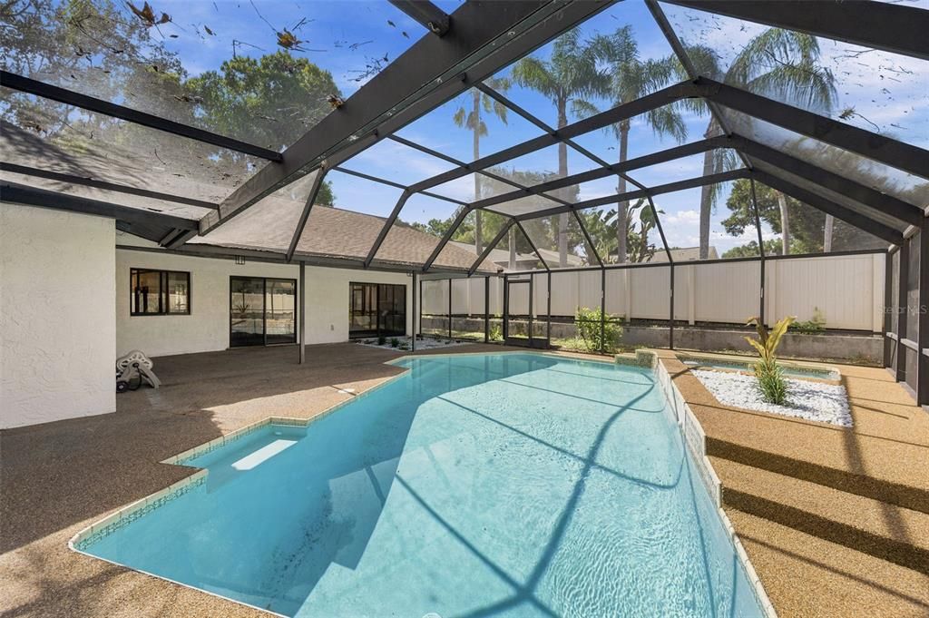 Activo con contrato: $479,000 (3 camas, 2 baños, 1964 Pies cuadrados)
