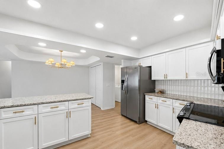 Activo con contrato: $479,000 (3 camas, 2 baños, 1964 Pies cuadrados)