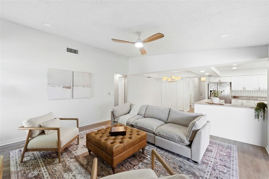 Activo con contrato: $479,000 (3 camas, 2 baños, 1964 Pies cuadrados)