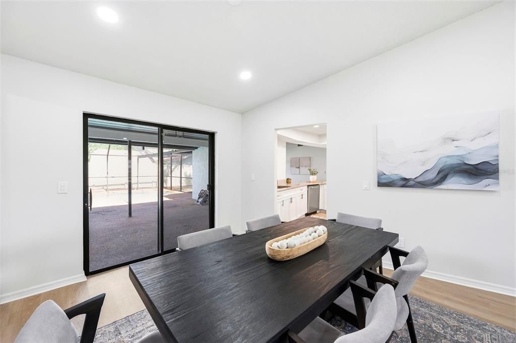 Activo con contrato: $479,000 (3 camas, 2 baños, 1964 Pies cuadrados)