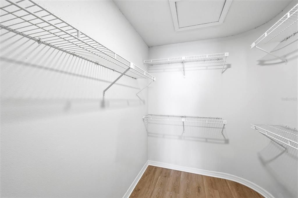 Activo con contrato: $479,000 (3 camas, 2 baños, 1964 Pies cuadrados)