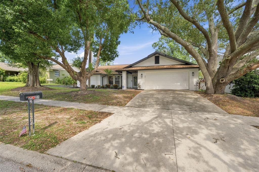 Activo con contrato: $479,000 (3 camas, 2 baños, 1964 Pies cuadrados)