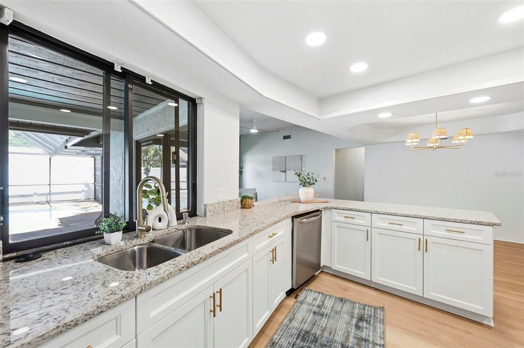 Activo con contrato: $479,000 (3 camas, 2 baños, 1964 Pies cuadrados)