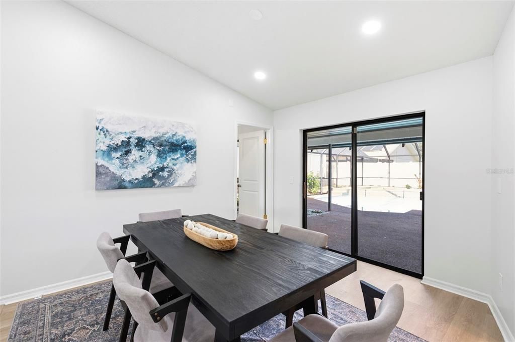 Activo con contrato: $479,000 (3 camas, 2 baños, 1964 Pies cuadrados)
