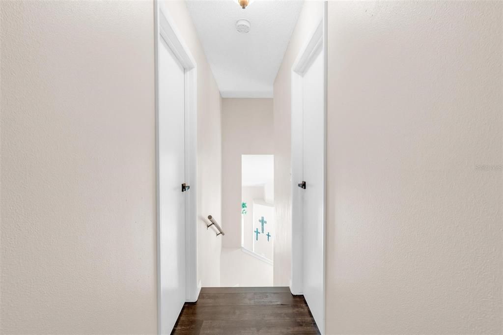 На продажу: $394,999 (3 спален, 2 ванн, 1403 Квадратных фут)