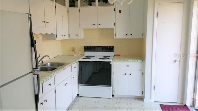 En Renta: $1,350 (2 camas, 1 baños, 816 Pies cuadrados)