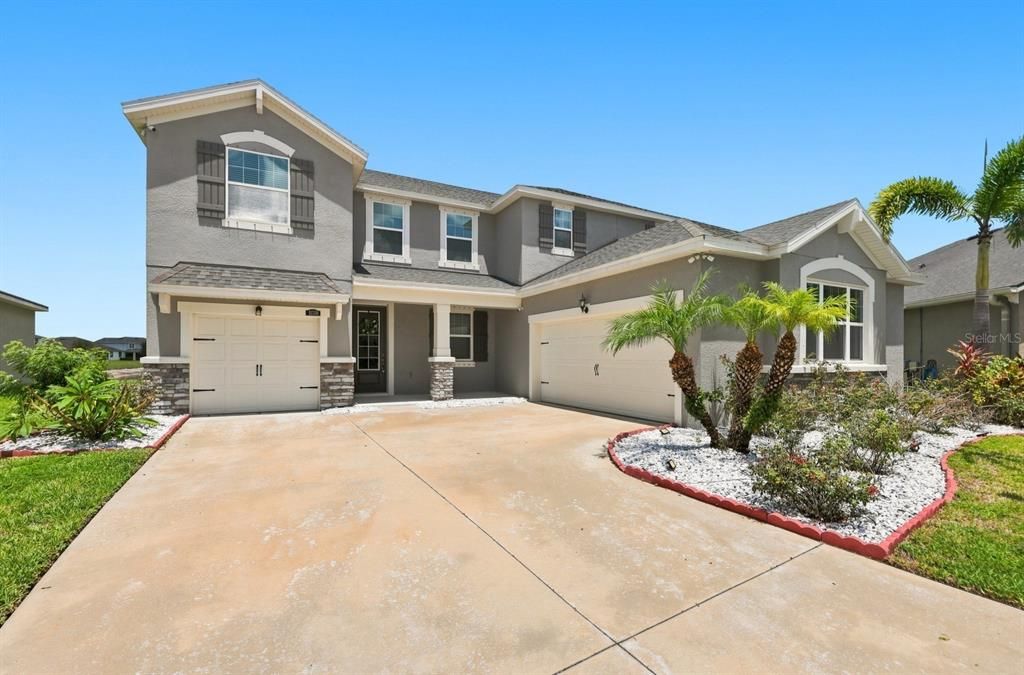 En Venta: $559,900 (4 camas, 2 baños, 3047 Pies cuadrados)