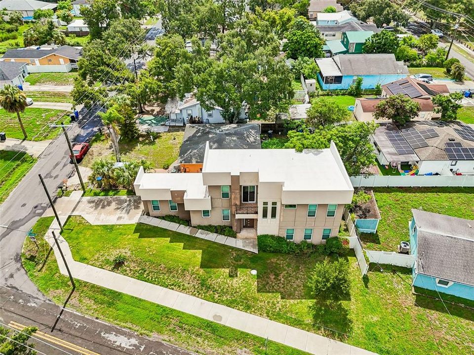 En Venta: $584,500 (3 camas, 3 baños, 2593 Pies cuadrados)