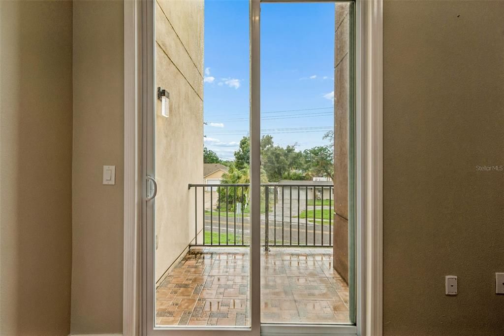 En Venta: $584,500 (3 camas, 3 baños, 2593 Pies cuadrados)