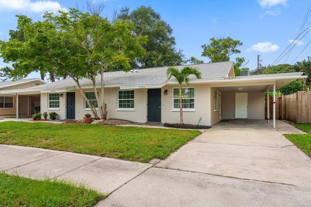 En Venta: $449,000 (4 camas, 0 baños, 1980 Pies cuadrados)