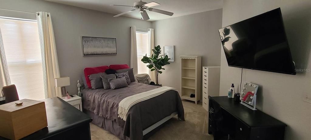 En Venta: $199,900 (2 camas, 2 baños, 1111 Pies cuadrados)