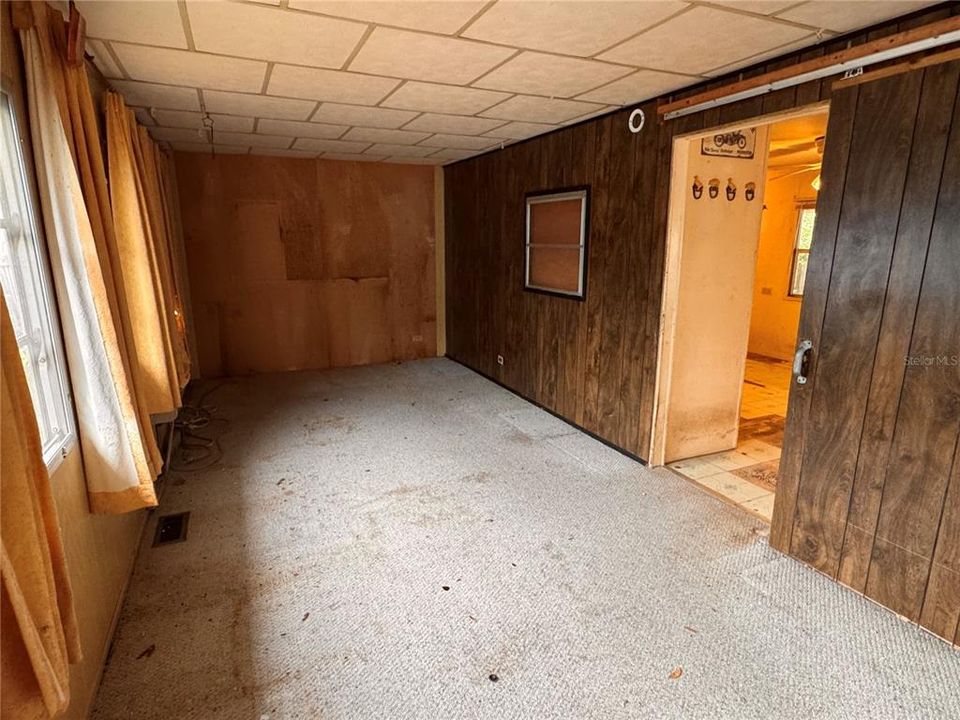На продажу: $99,000 (2 спален, 1 ванн, 775 Квадратных фут)