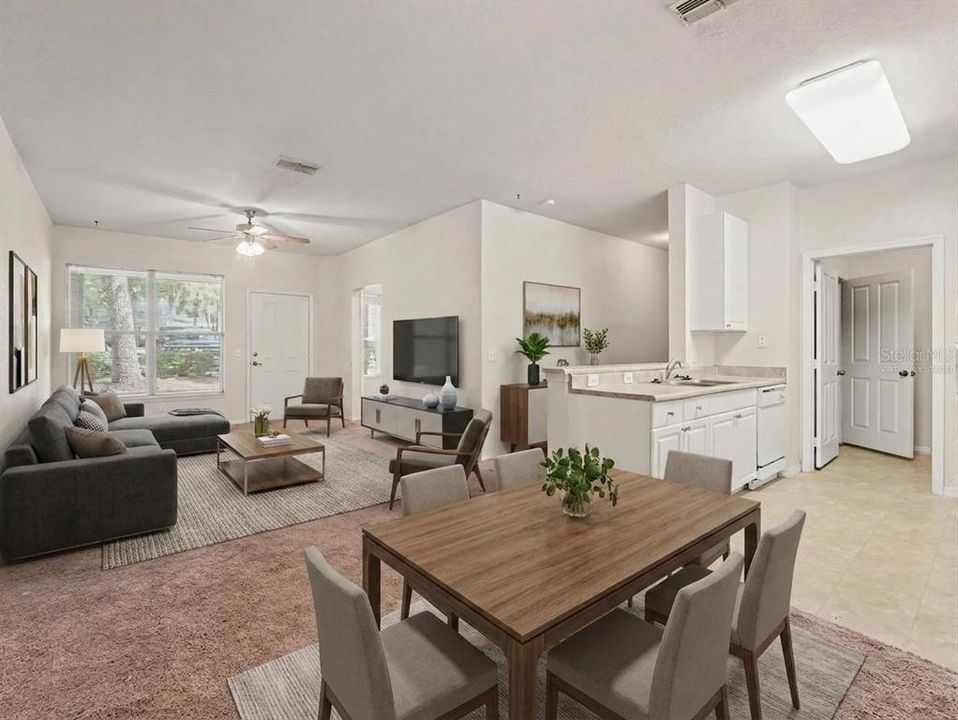 For Sale: $135,000 (1 beds, 1 baths, 808 Square Feet)