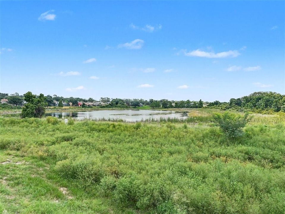 For Sale: $135,000 (1 beds, 1 baths, 808 Square Feet)