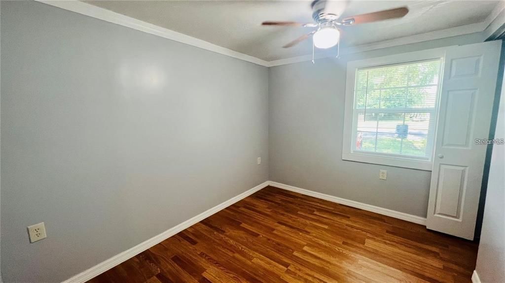 For Rent: $1,600 (3 beds, 2 baths, 828 Square Feet)
