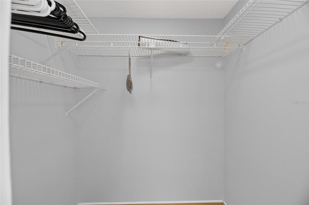 В аренду: $1,950 (2 спален, 2 ванн, 1148 Квадратных фут)