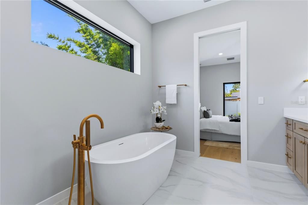 En Venta: $1,549,000 (5 camas, 5 baños, 3251 Pies cuadrados)