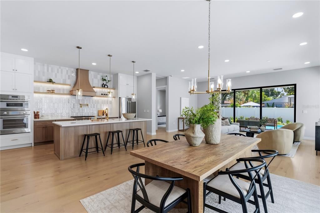En Venta: $1,549,000 (5 camas, 5 baños, 3251 Pies cuadrados)