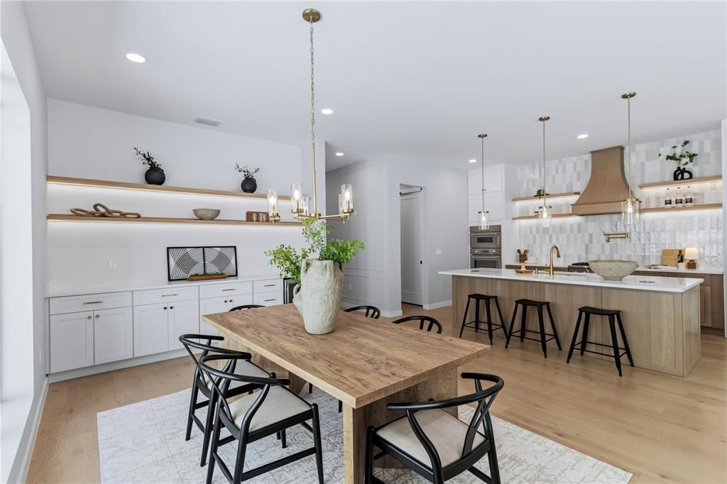 En Venta: $1,549,000 (5 camas, 5 baños, 3251 Pies cuadrados)
