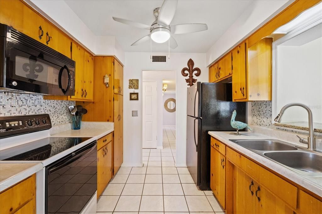 En Venta: $389,000 (3 camas, 2 baños, 1804 Pies cuadrados)